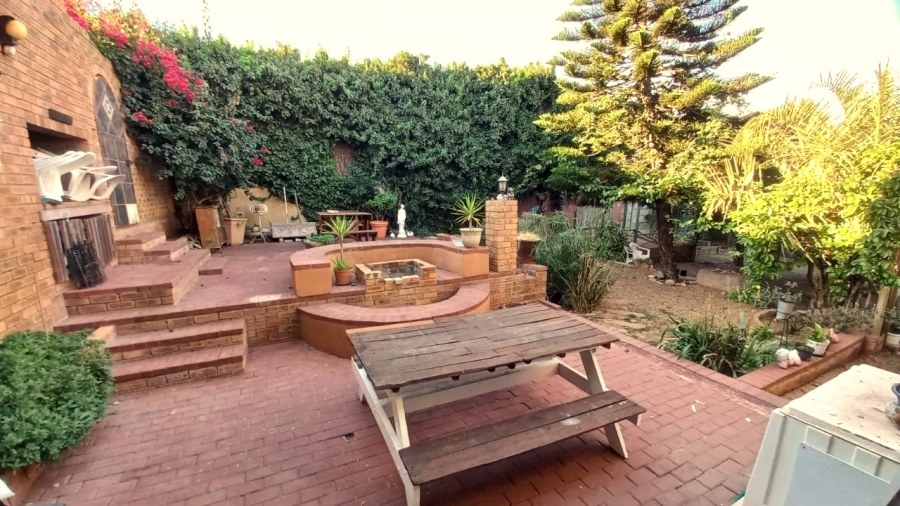 4 Bedroom Property for Sale in Vredenburg Western Cape